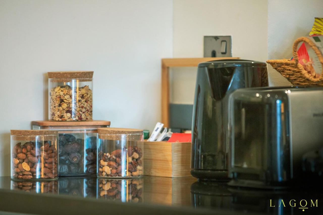 Songs Of The Lake By Lagom - Bonnington Apartment Jumeirah Lake Towers, Dubai Eksteriør bilde